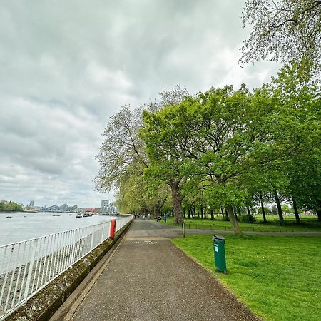 Luxury 3Bedroom Apartment In Thames-Side London Living ภายนอก รูปภาพ