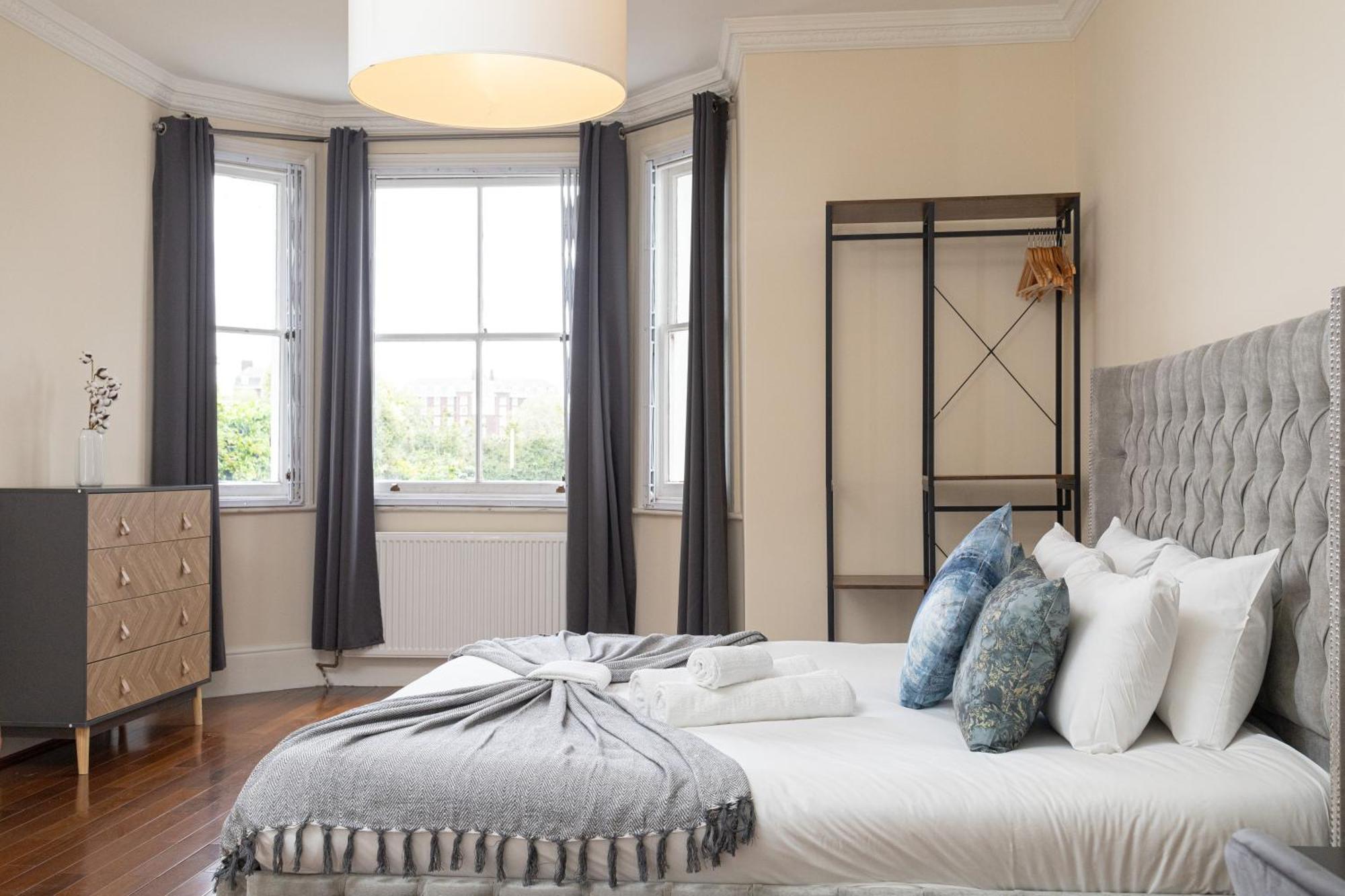 Luxury 3Bedroom Apartment In Thames-Side London Living ภายนอก รูปภาพ