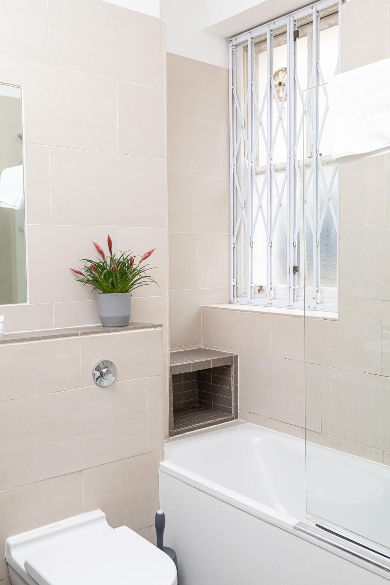Luxury 3Bedroom Apartment In Thames-Side London Living ภายนอก รูปภาพ
