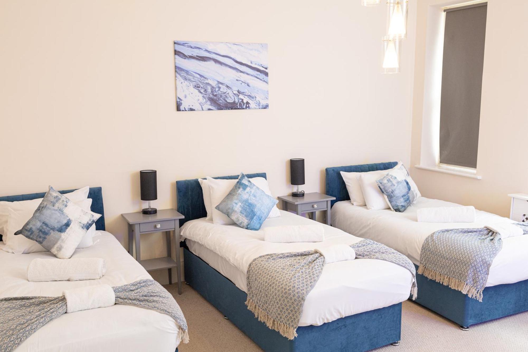 Luxury 3Bedroom Apartment In Thames-Side London Living ภายนอก รูปภาพ