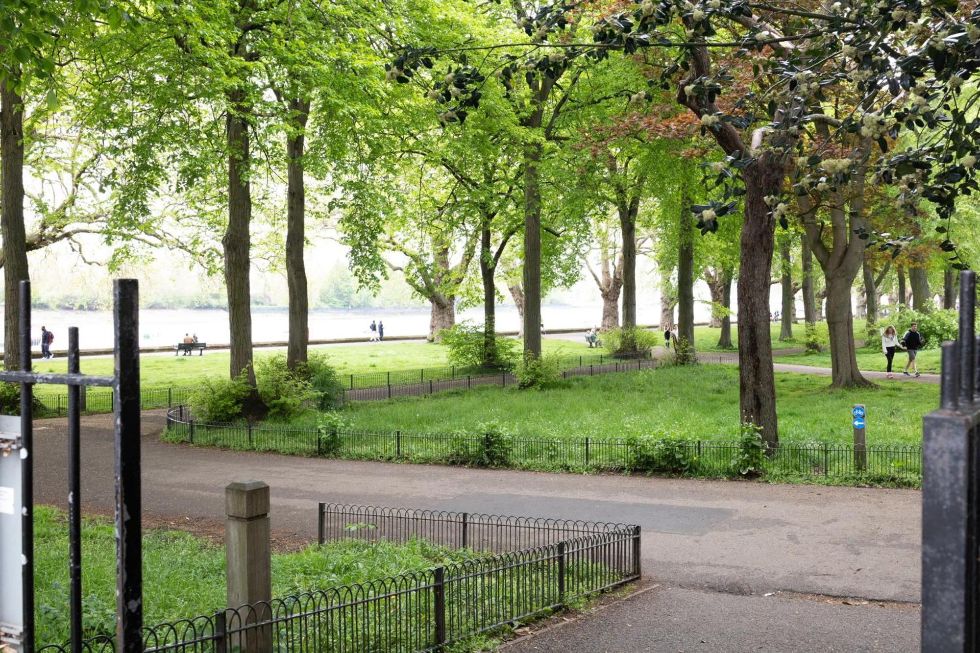 Luxury 3Bedroom Apartment In Thames-Side London Living ภายนอก รูปภาพ